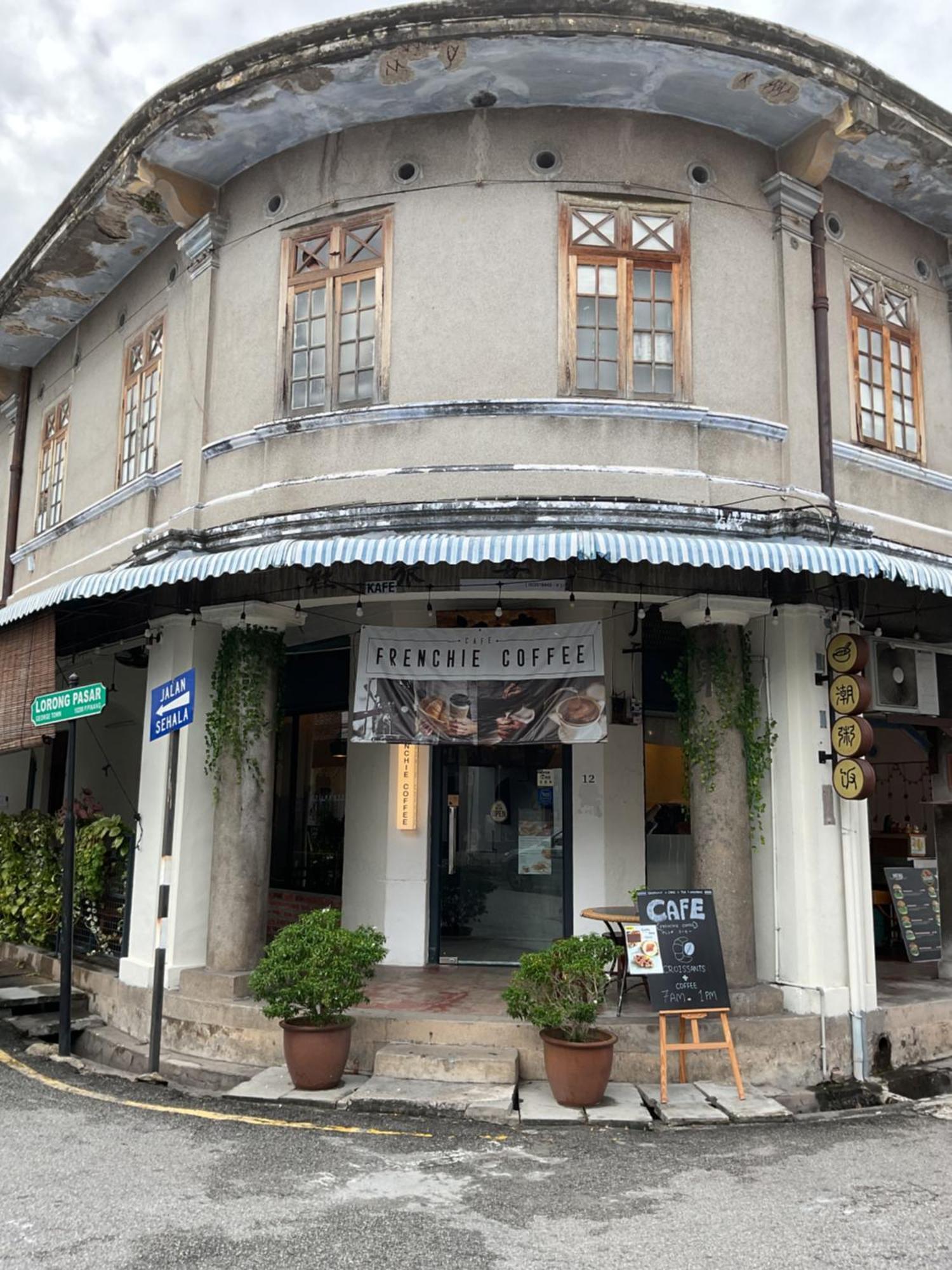 Homs Female Hostel 乔治敦 外观 照片